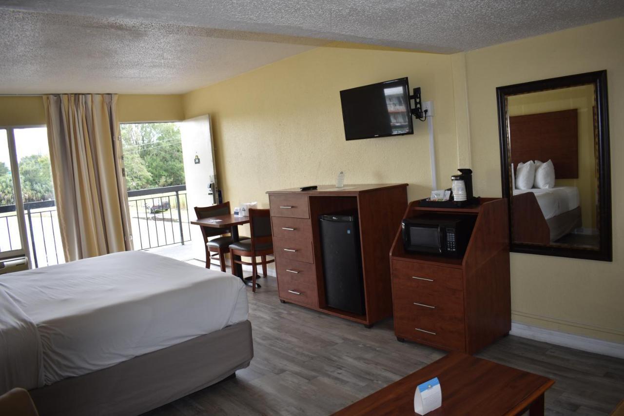 Days Inn By Wyndham Wildwood I-75 Bagian luar foto