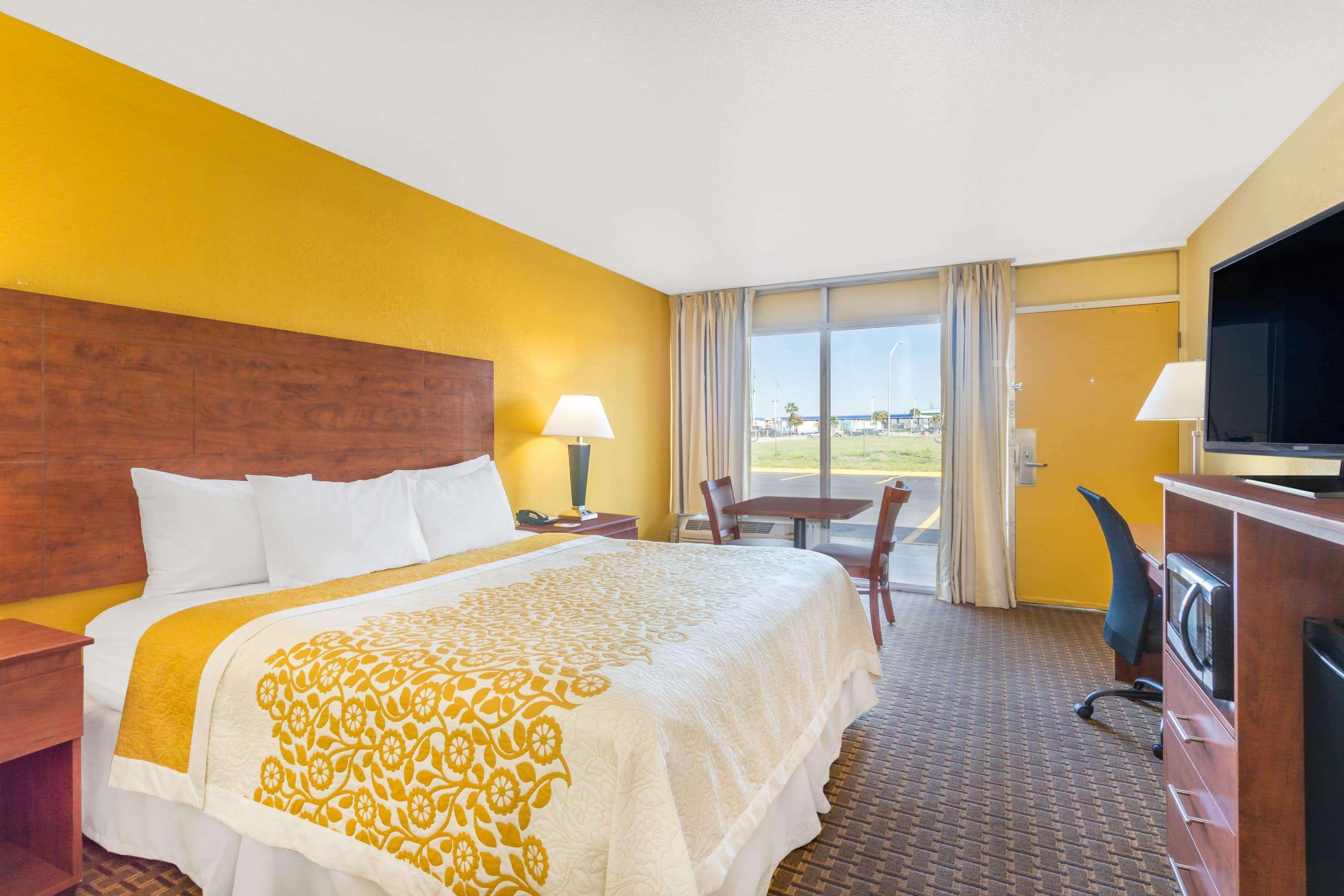 Days Inn By Wyndham Wildwood I-75 Bagian luar foto