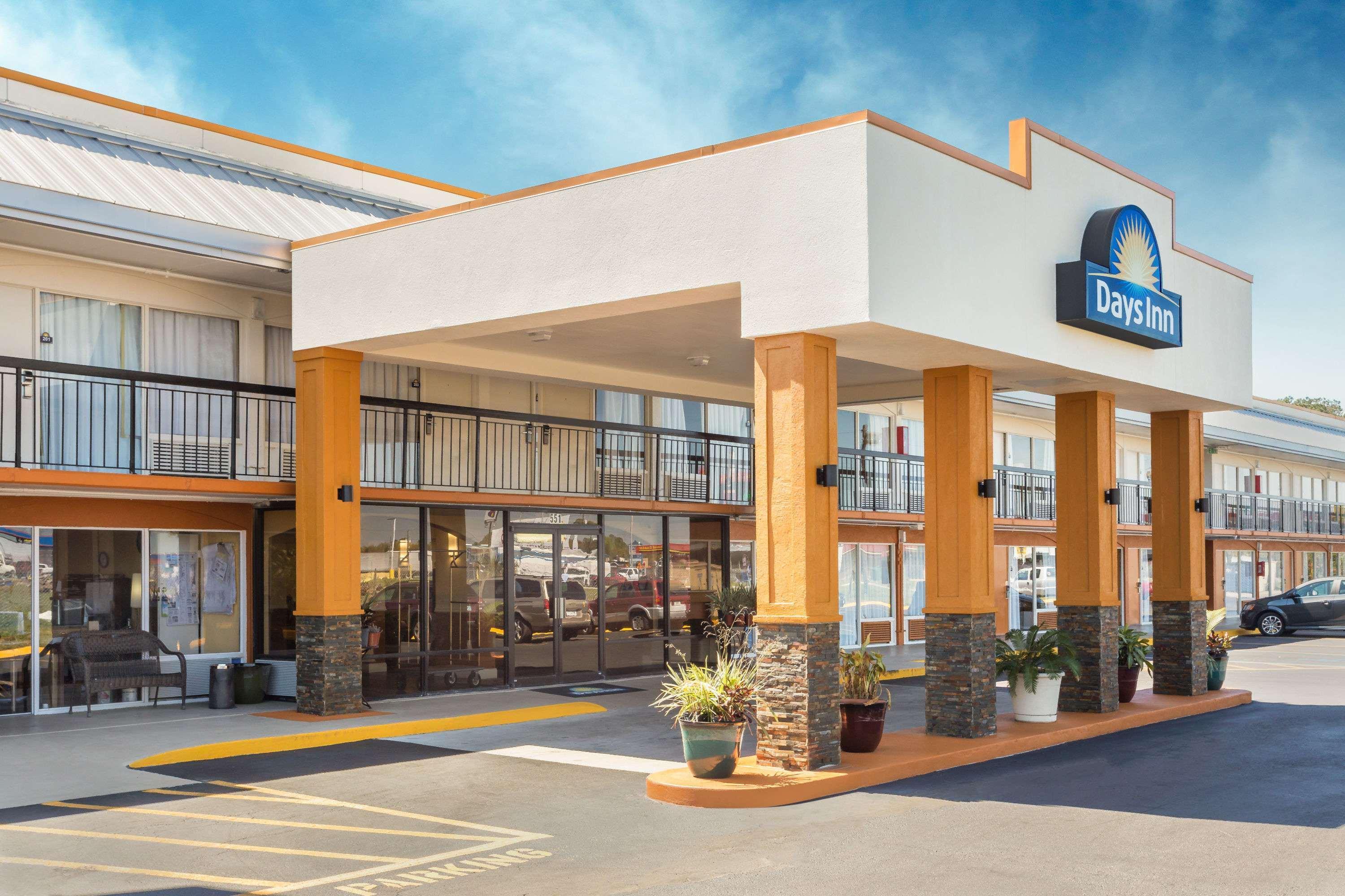 Days Inn By Wyndham Wildwood I-75 Bagian luar foto