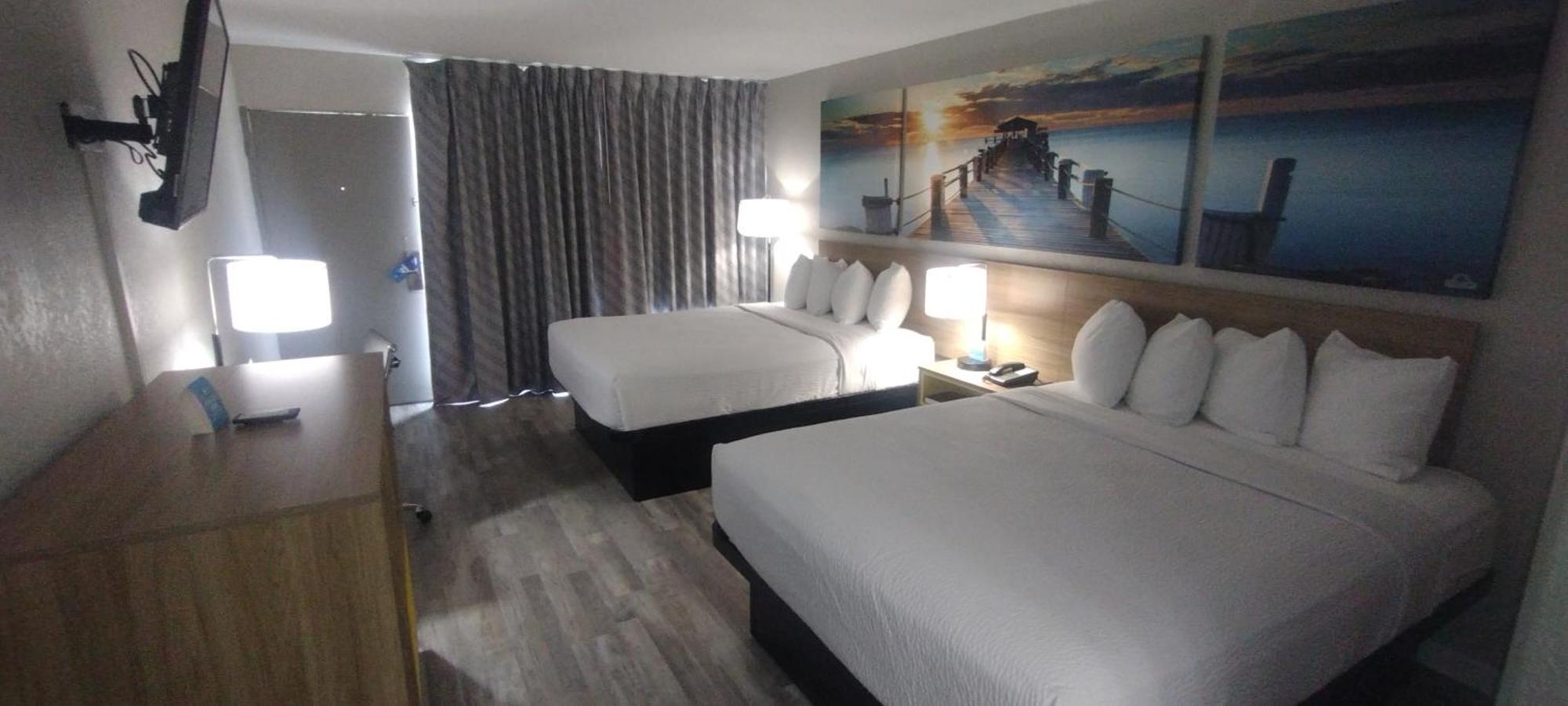 Days Inn By Wyndham Wildwood I-75 Bagian luar foto