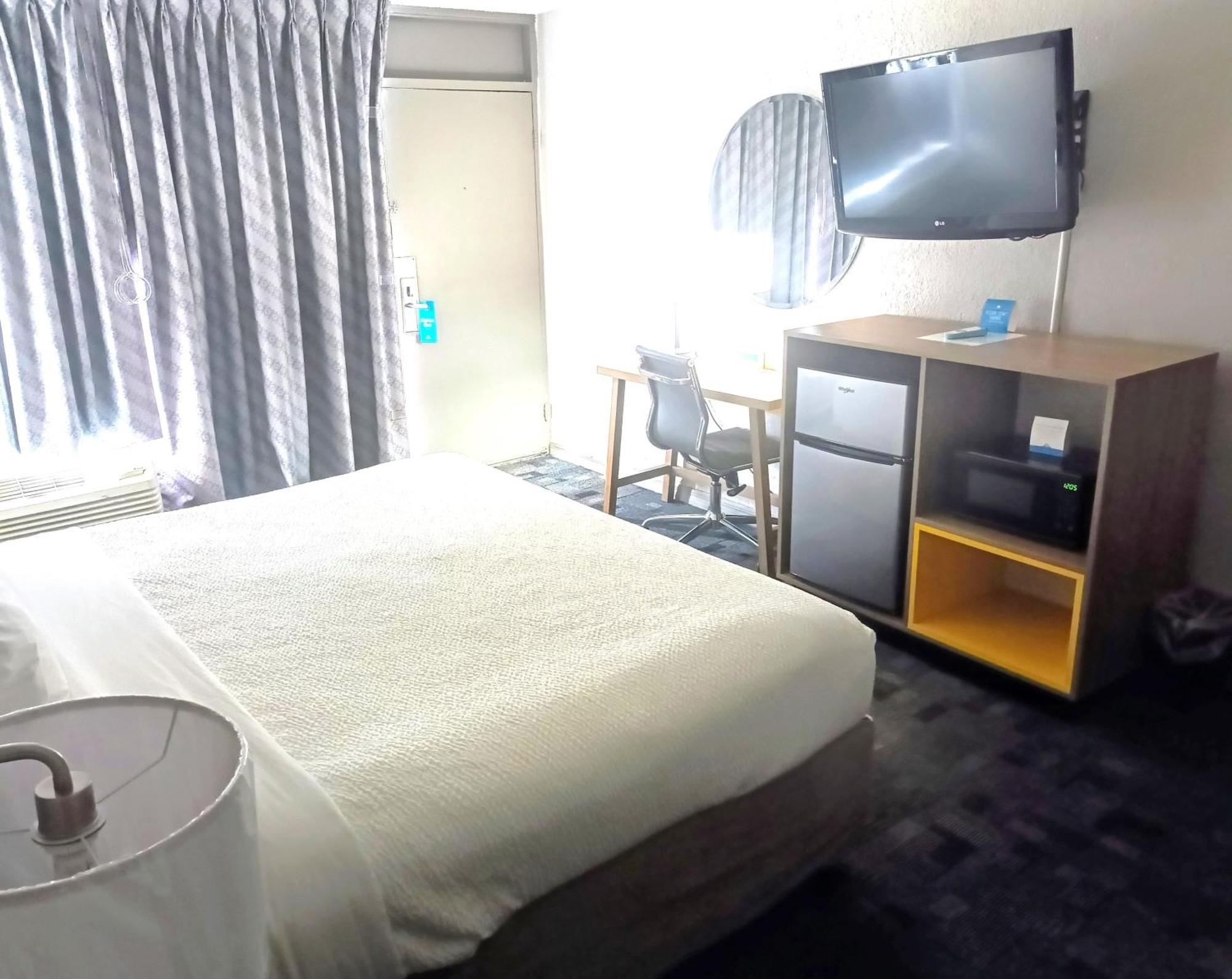 Days Inn By Wyndham Wildwood I-75 Bagian luar foto