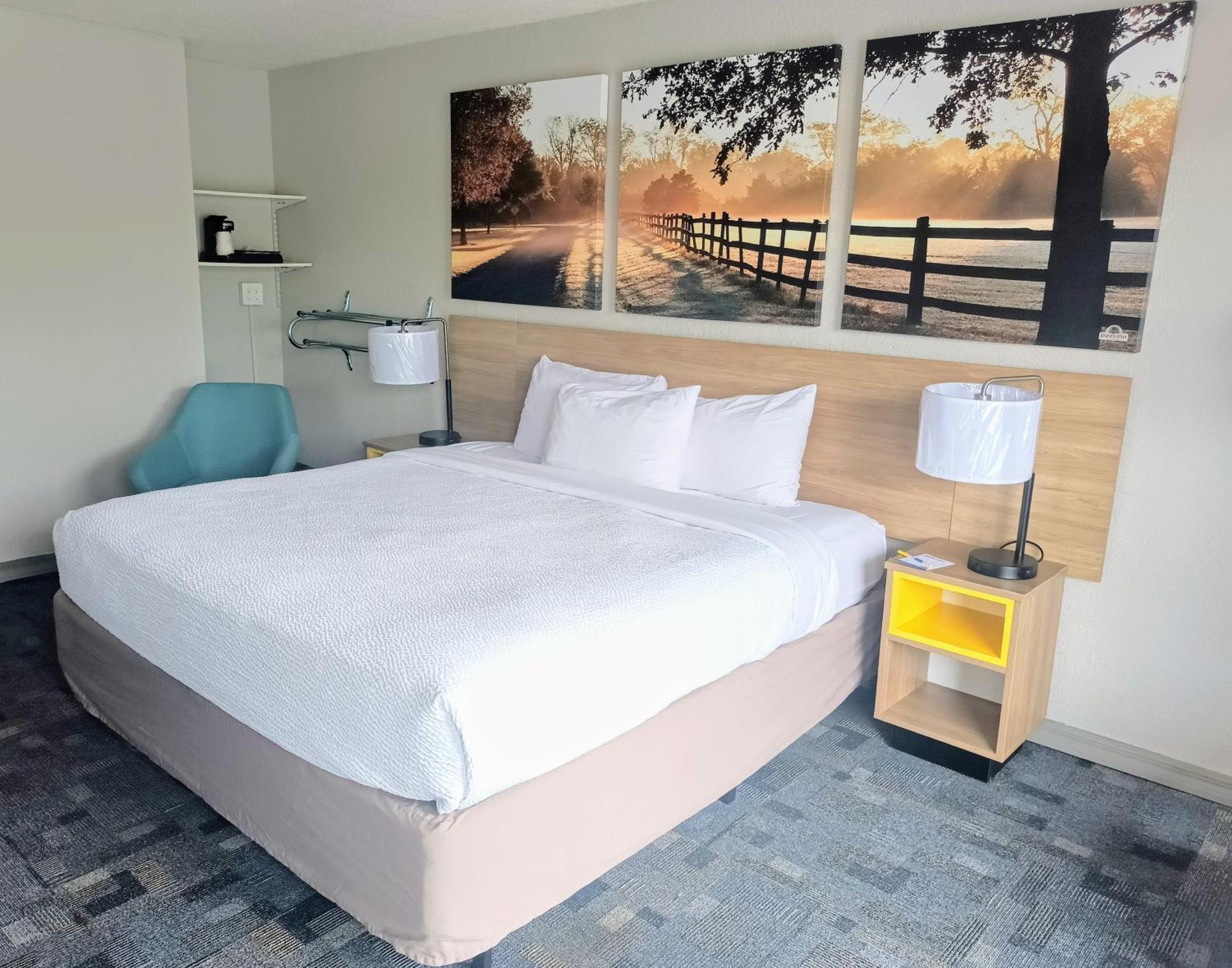 Days Inn By Wyndham Wildwood I-75 Bagian luar foto