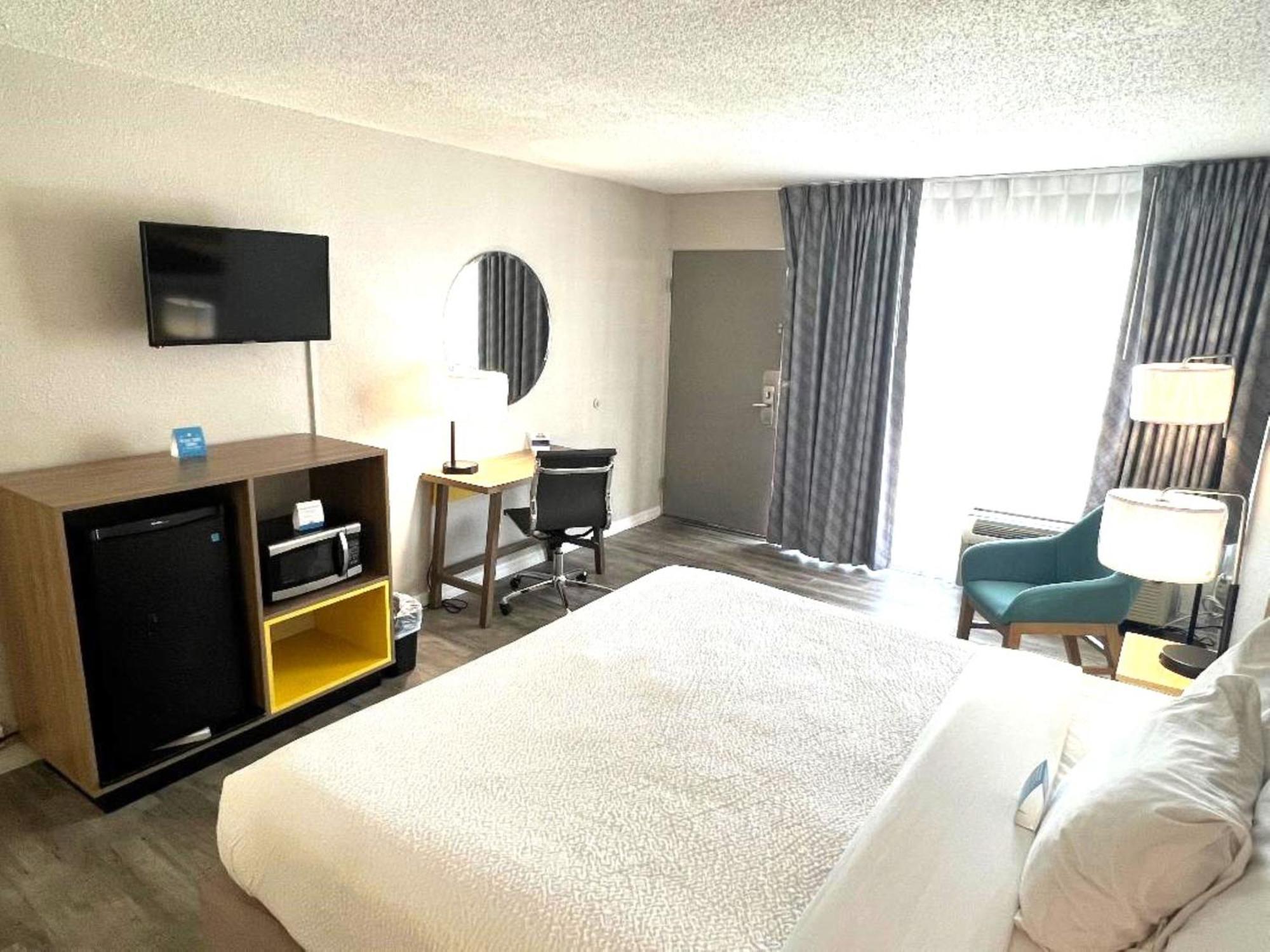 Days Inn By Wyndham Wildwood I-75 Bagian luar foto