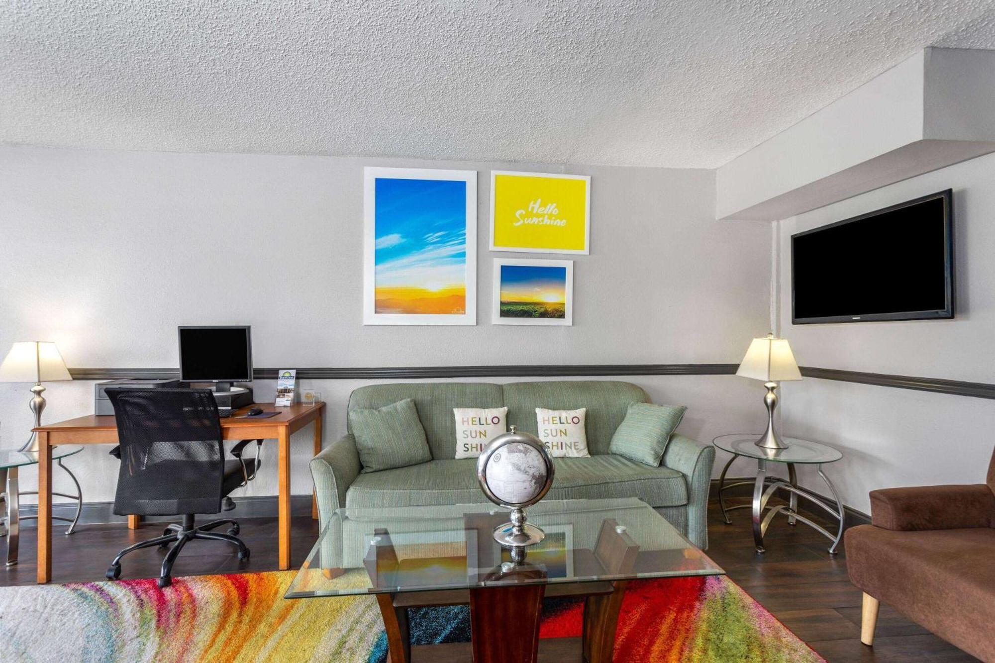 Days Inn By Wyndham Wildwood I-75 Bagian luar foto