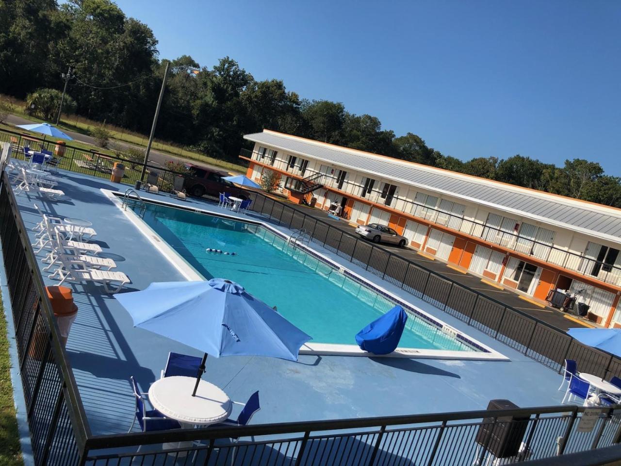 Days Inn By Wyndham Wildwood I-75 Bagian luar foto